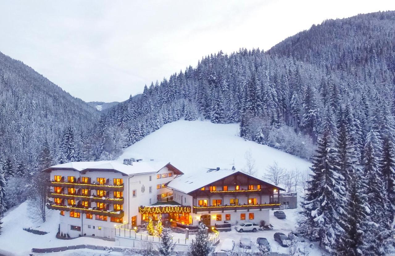 Ganischgerhof Mountain Resort & Spa Нова-Поненте Экстерьер фото