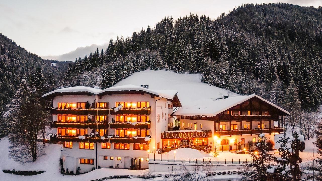 Ganischgerhof Mountain Resort & Spa Нова-Поненте Экстерьер фото